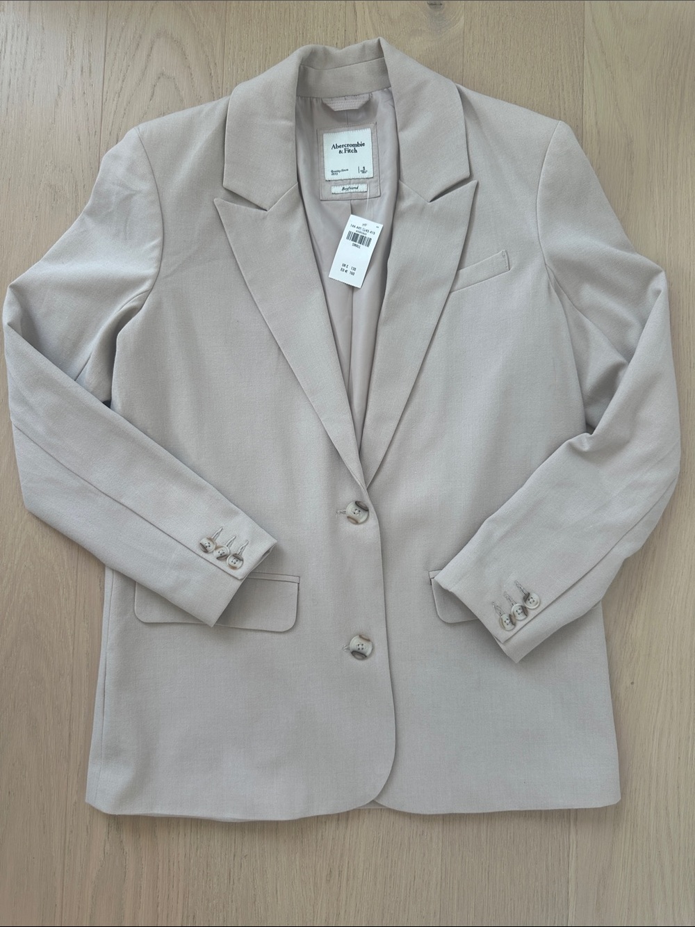 Abercrombie & Fitch Women's Boyfriend Blazer in Soft Beige size Small NWT